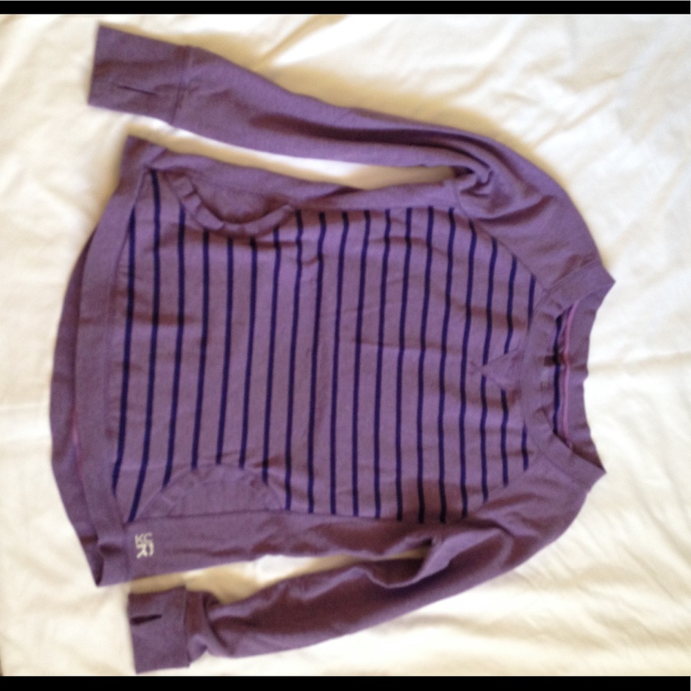 Kenneth Cole comfy long sleeve front kangaroo pkt